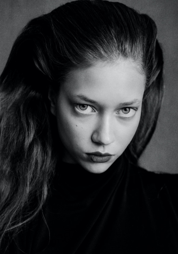 Annie Ille model photo