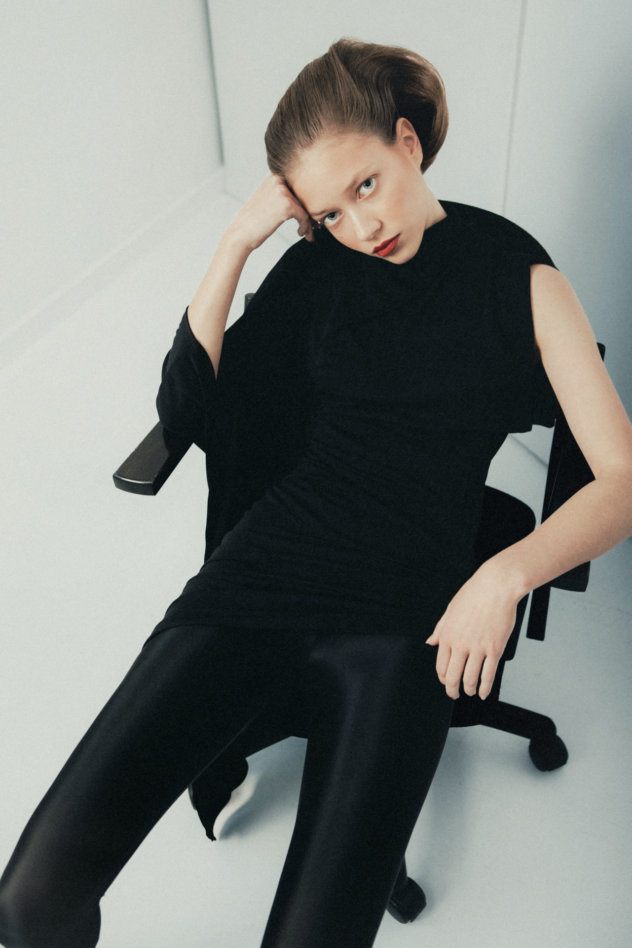 Annie Ille hungarian woman model