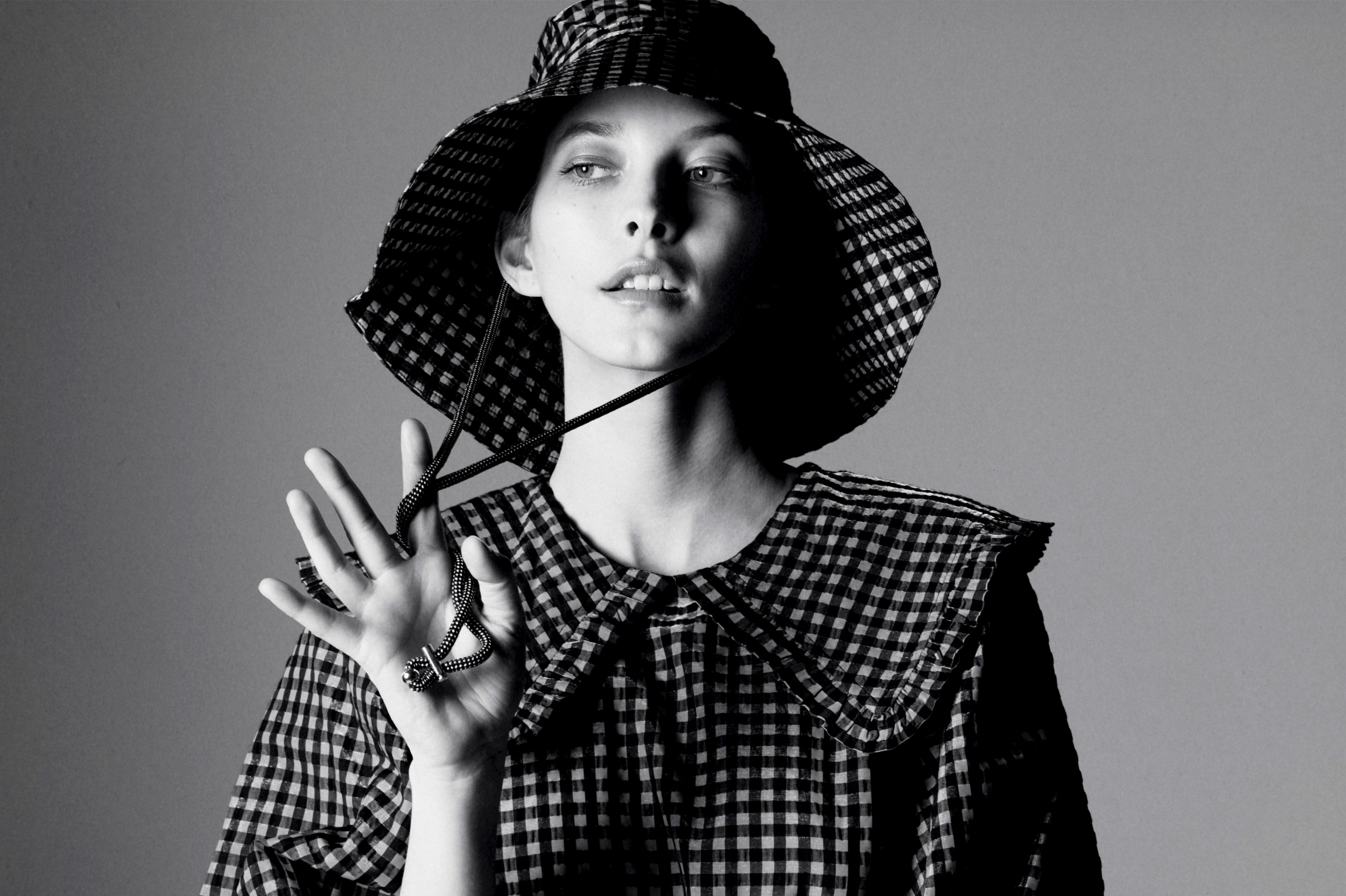 Henriett hungarian woman model