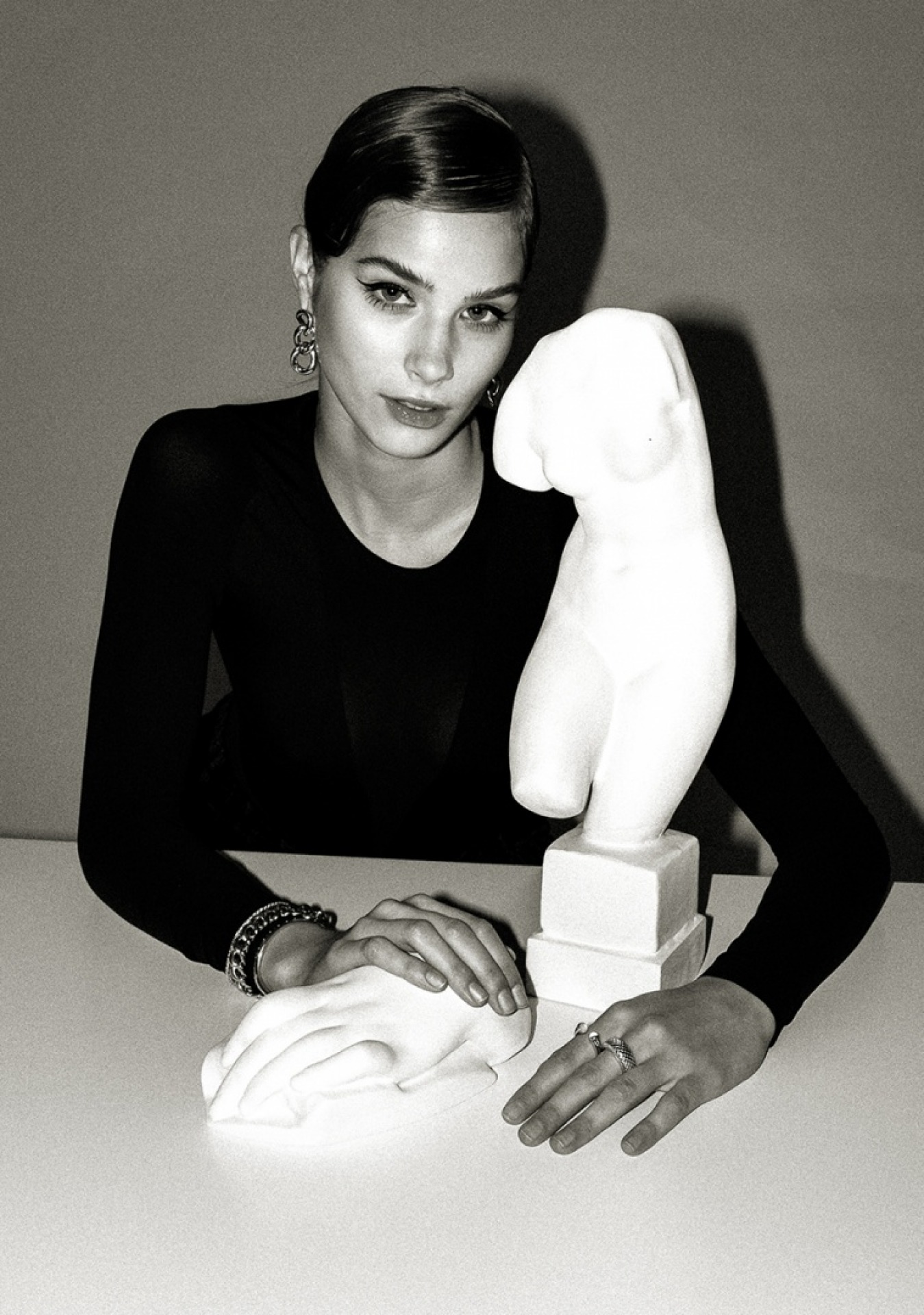 Tina magyar női modell