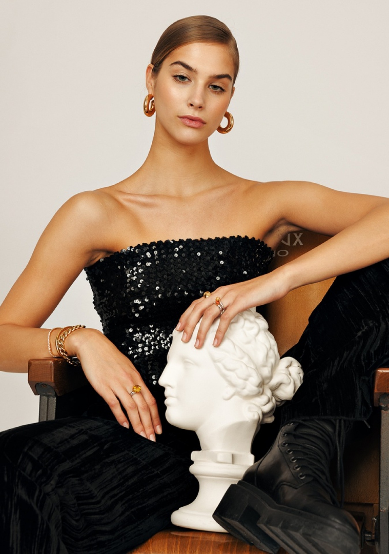 Tina magyar női modell