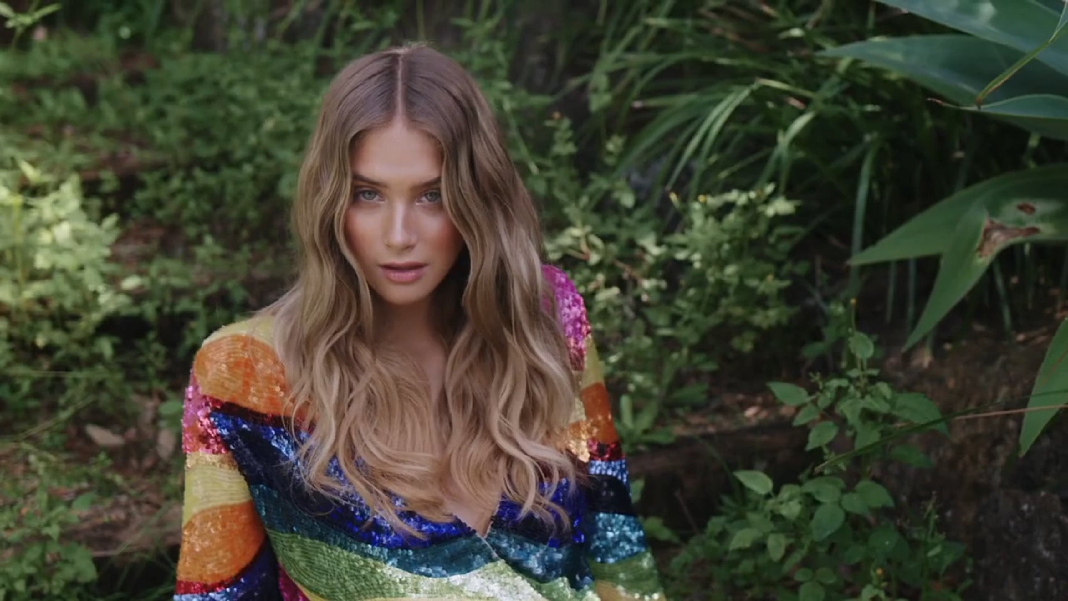 Tina magyar női modell